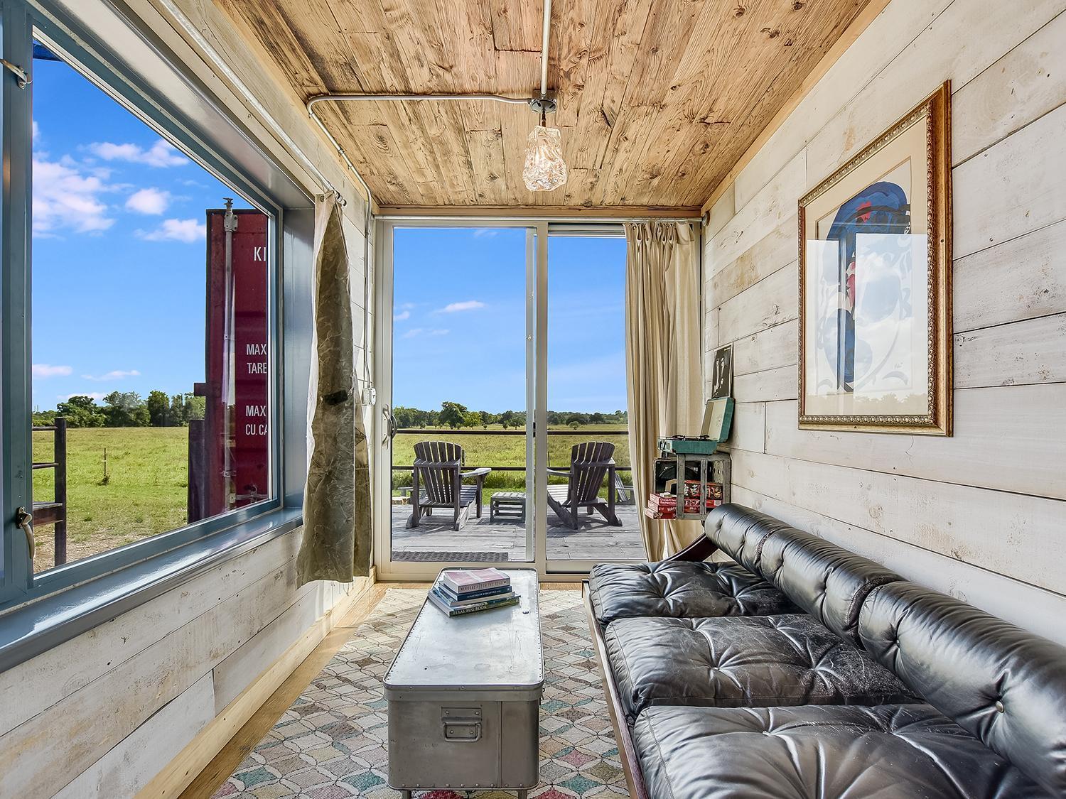 Flophouze Shipping Container Hotel Round Top Стая снимка